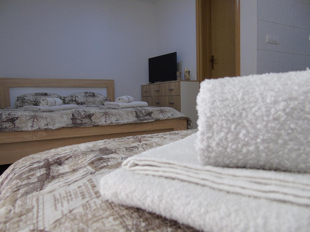 Apartments Marysol Cattaro Esterno foto